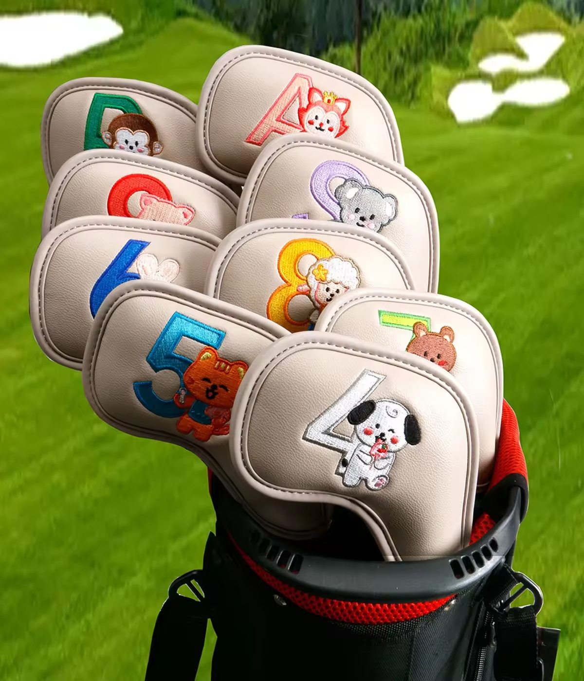 9個入りのかわいい漫画風動物ゴルフアイアンヘッドカバー、PU - Golf Equipment Organizer のレビューと価格