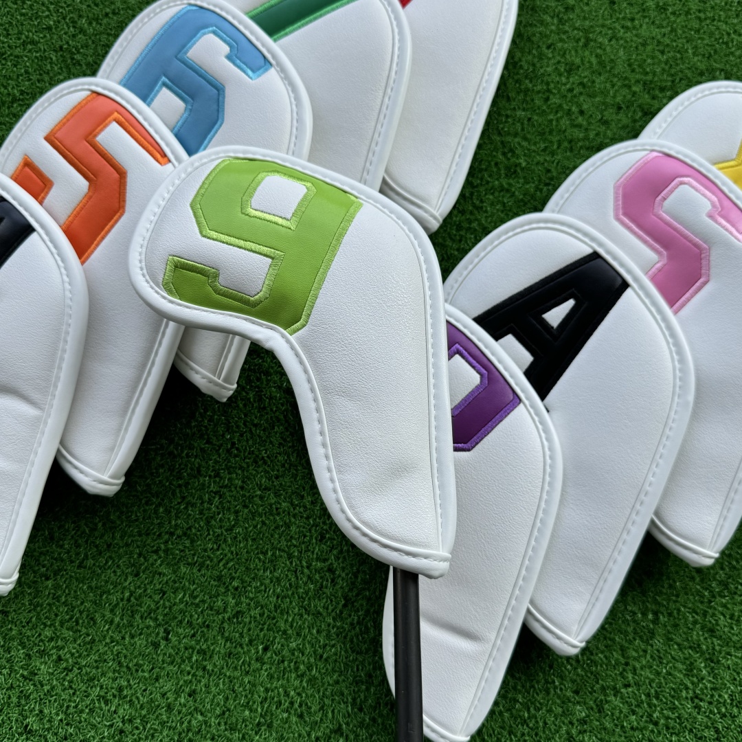 ゴルフアイアンクラブヘッドカバーマグネットヘッドカバーブラン - Golf Equipment Organizer のレビューと価格
